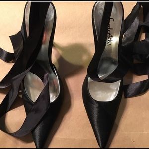 Black heels good condition